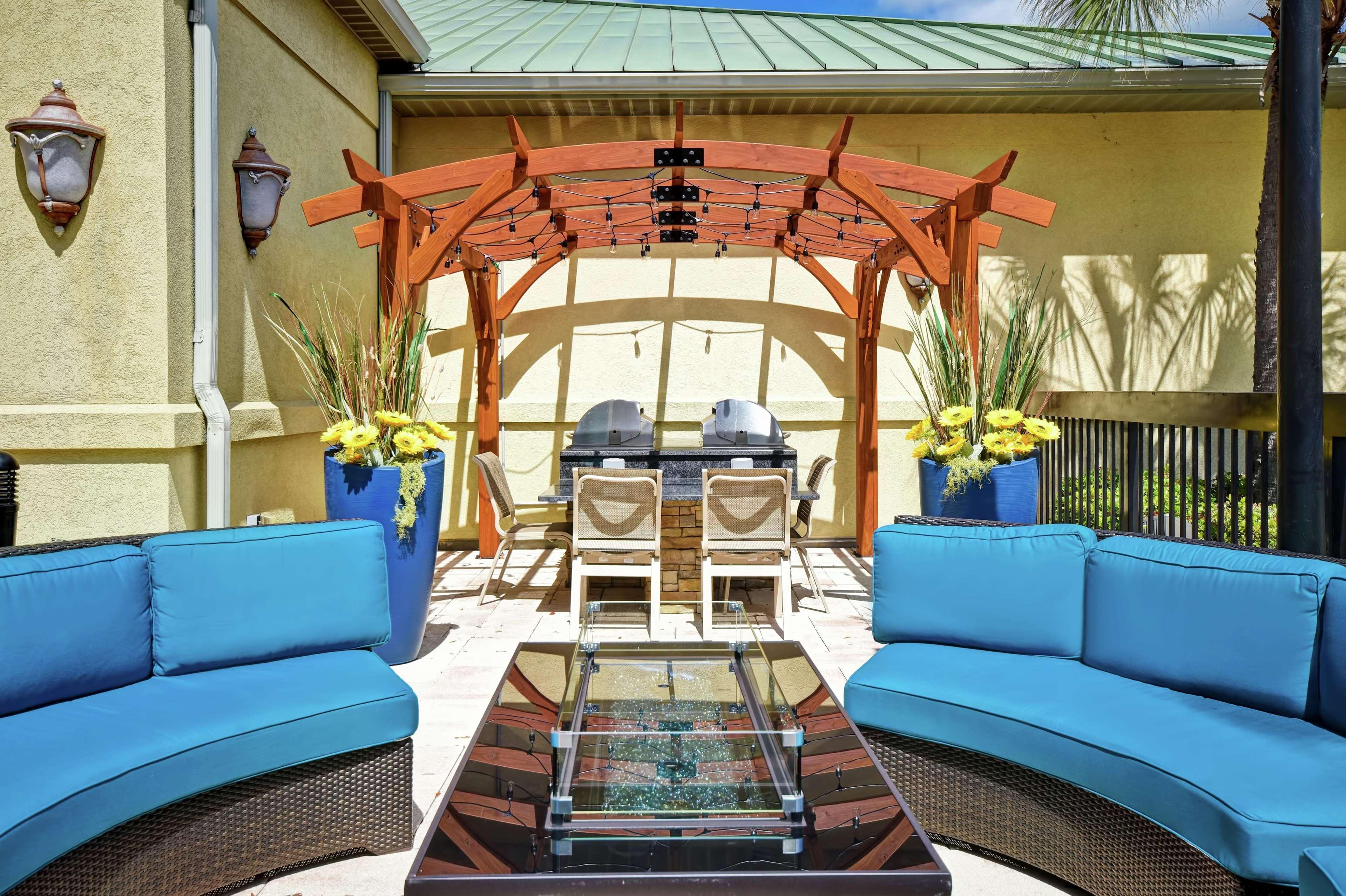 Homewood By Hilton At Heath Brook Hotel 3*